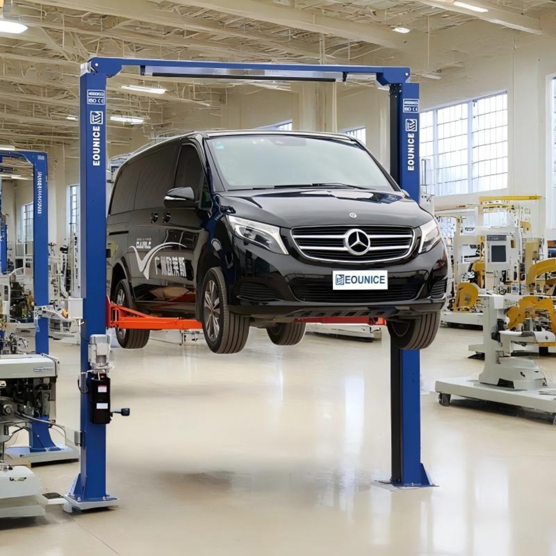 Car Lifter: Throughput Entry & Exit - Smart parking garage solutions
